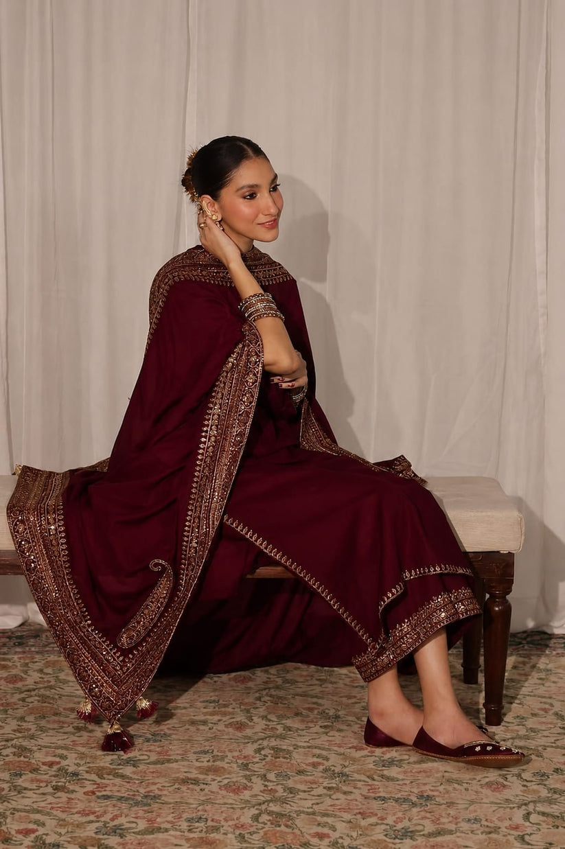 ROYAL CHARM EMB 3PC SUIT NLS-001002