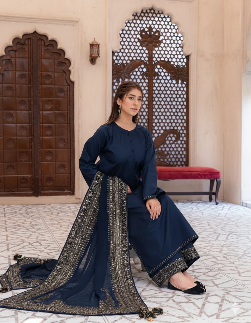 ROYAL CHARM EMB 3PC SUIT NLS-001003